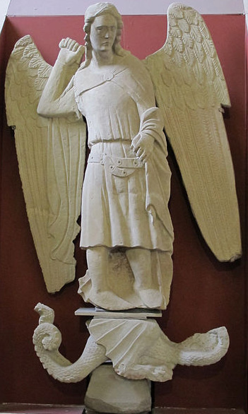La statua di S. Michele arcangelo (sec. XIV)