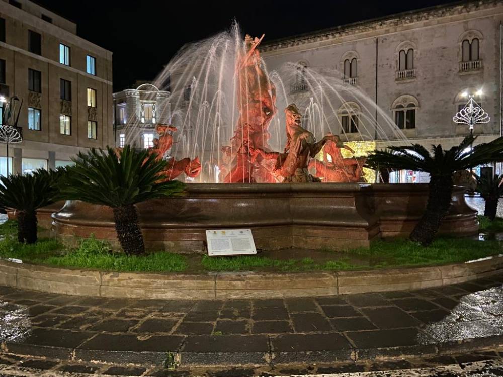La fontana di Diana piazza Archimede